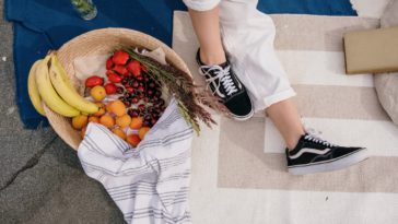 cara mengikat tali sepatu