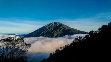 gunung terindah di Indonesia