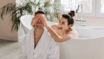 15 manfaat mandi air hangat