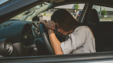 tips agar tidak mabuk perjalanan