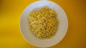 Bahaya Terlalu Sering Makan Mie Instan
