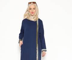Baju Navy Cocok dengan Jilbab Warna Apa