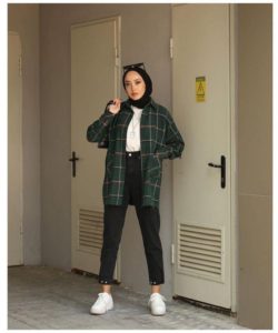 Baju Hijau Cocok dengan Jilbab Warna Apa