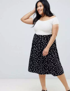 Baju yang Cocok untuk Rok Plisket