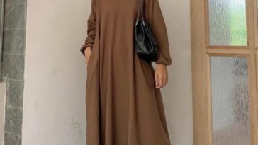 kombinasi warna baju cokelat tua cocok dengan jilbab warna apa