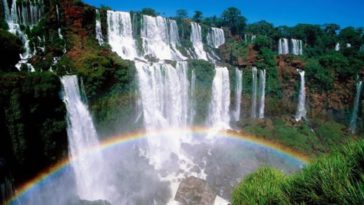 Air terjun tertinggi di Indonesia