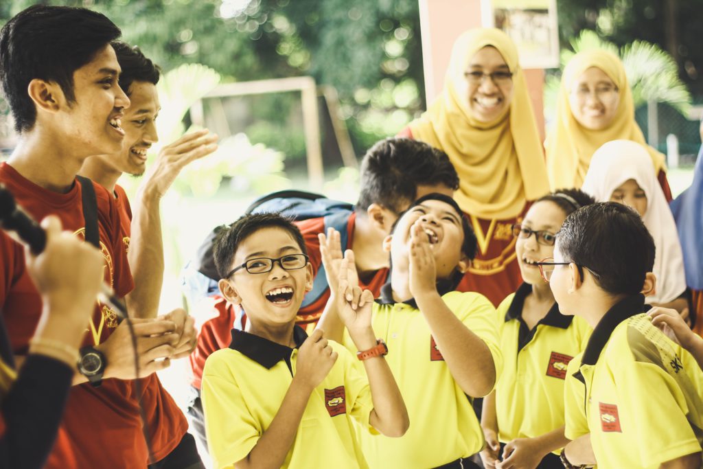 17 Puisi Tentang Guru Dalam Bahasa Indonesia dan Bahasa Inggris - Best