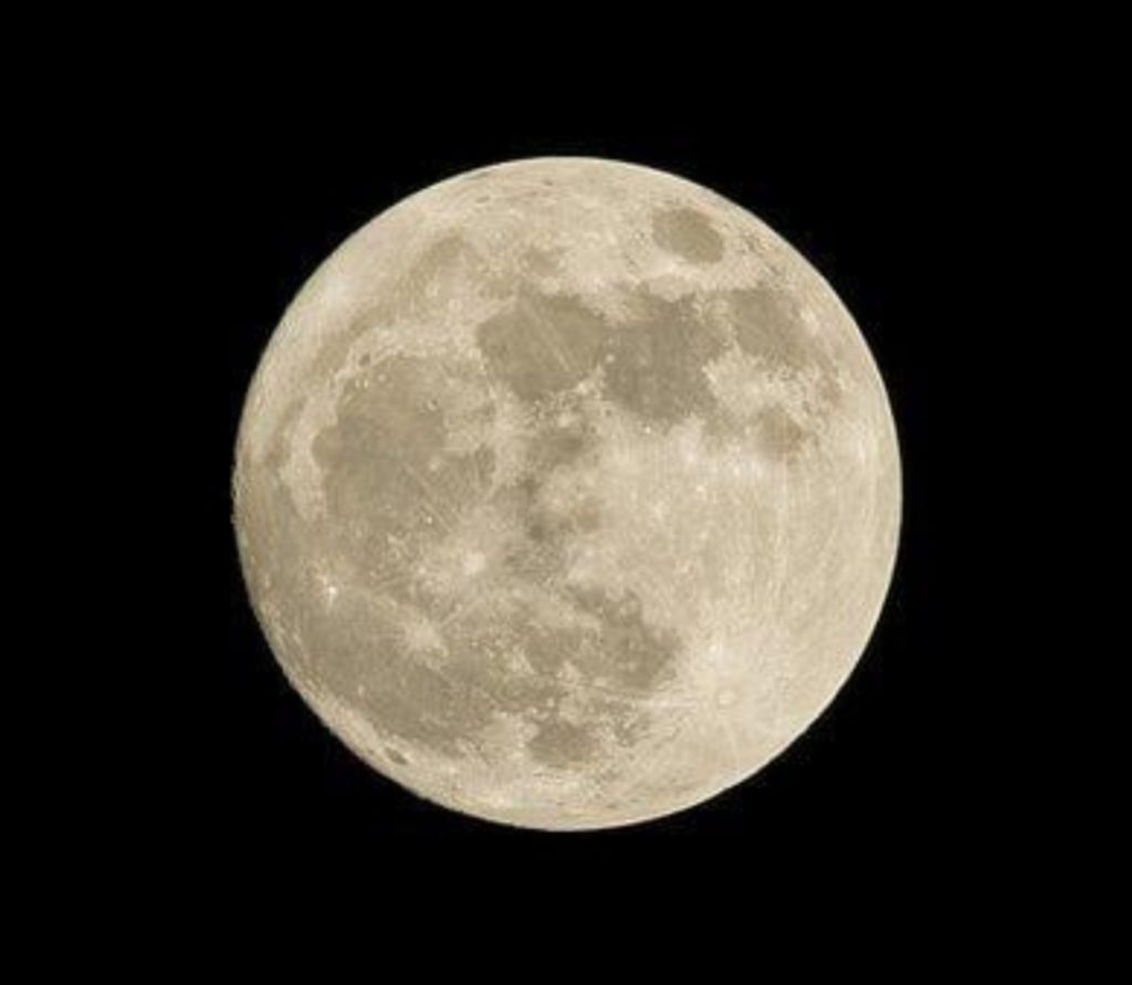 12 Fakta Tentang Bulan yang Menarik dan Harus Kamu Ketahui!