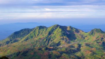 nama gunung di Kalimantan