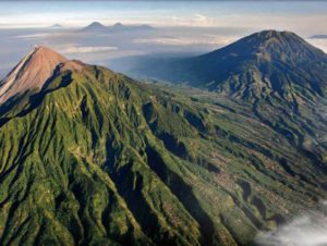 nama gunung di Kalimantan