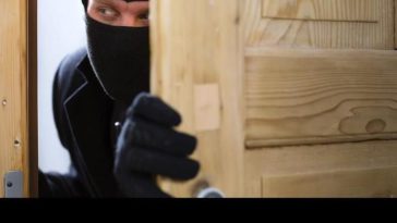 mimpi rumah kemalingan