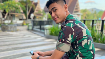 Model Rambut Cepak Tentara Keren