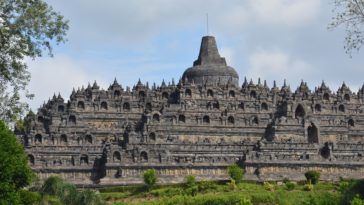Bangunan Bersejarah di Indonesia