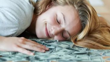 Mimpi Dapat Uang Banyak