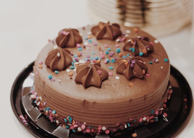 10 Resep Kue Ulang Tahun Simple dan Elegan, Gak Pake Ribet!