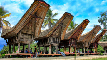 Rumah Adat Toraja