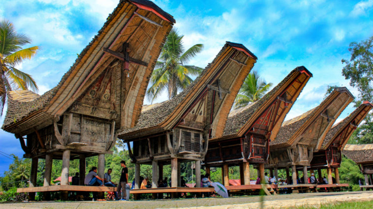 Rumah Adat Toraja