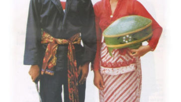Pakaian Adat Madura