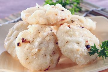 Cara Membuat Cireng Lengkap dengan Bumbu Rujaknya - Gramedia.com