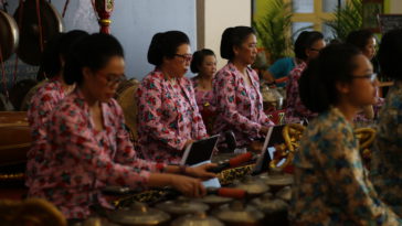 Kata-Kata Bijak Bahasa Jawa