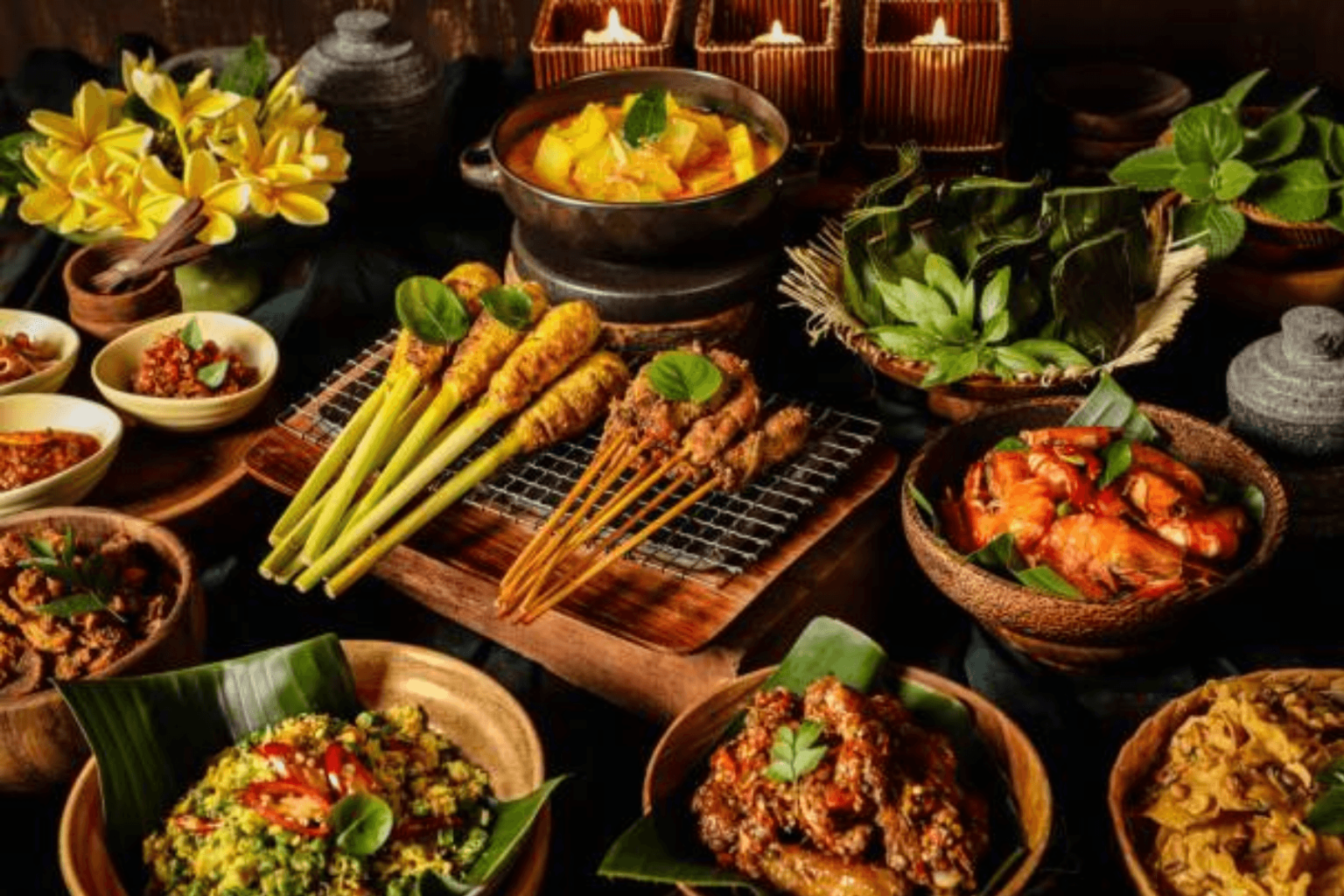 12 Rekomendasi Makanan Enak dari Berbagai Daerah di Indonesia Versi Gramin!